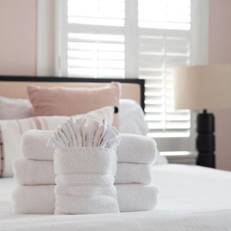 The Quarters On Spring Hotel Charleston Bagian luar foto