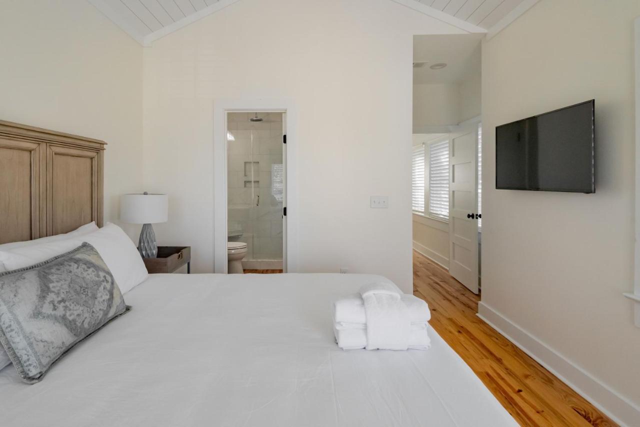 The Quarters On Spring Hotel Charleston Bagian luar foto