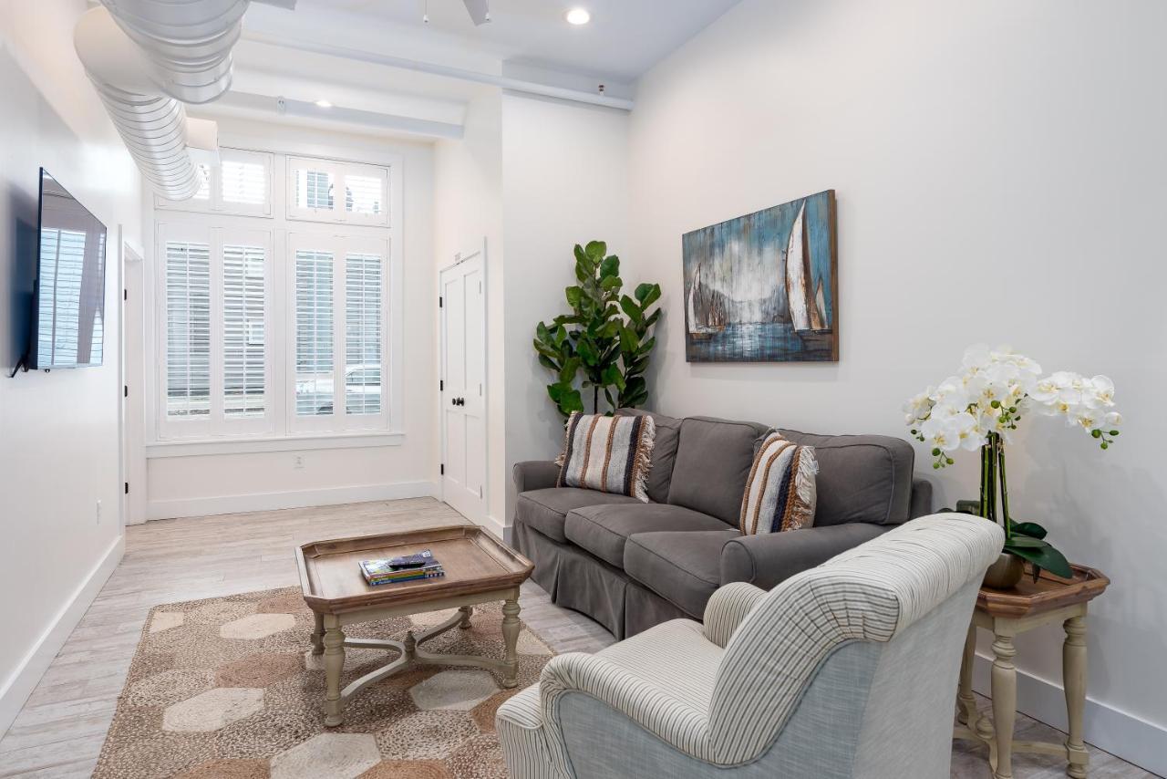 The Quarters On Spring Hotel Charleston Bagian luar foto